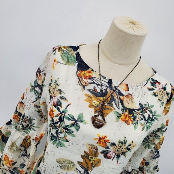 Womens M White Floral Blouse Bell Sleeve Boho Cottagecore Top Button Back Blouse - Picture 7 of 16